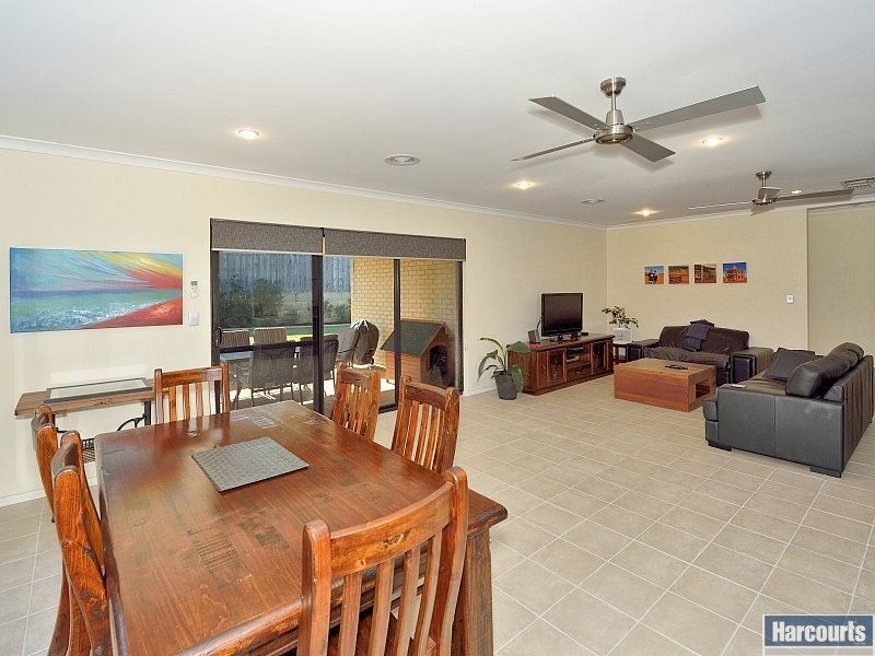 80 Carissa Turn, Halls Head WA 6210