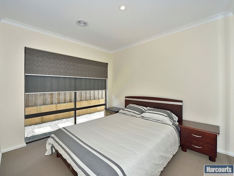 80 Carissa Turn, Halls Head WA 6210