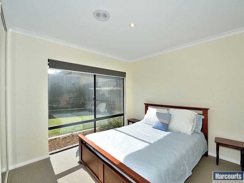 80 Carissa Turn, Halls Head WA 6210