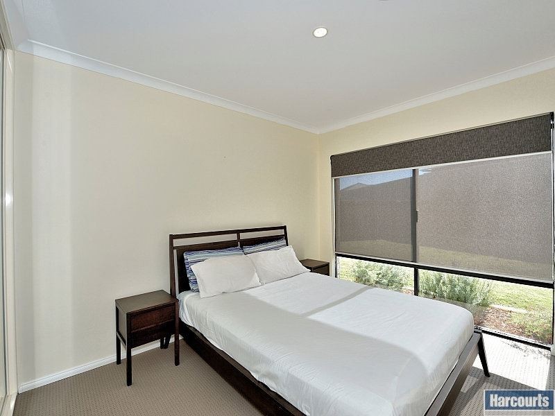 80 Carissa Turn, Halls Head WA 6210