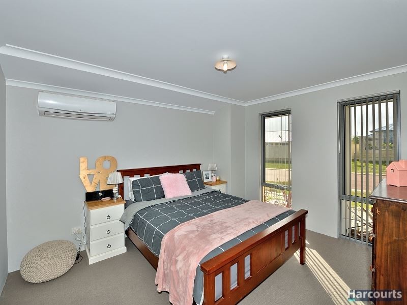 11 Salome Crescent, Lakelands WA 6180