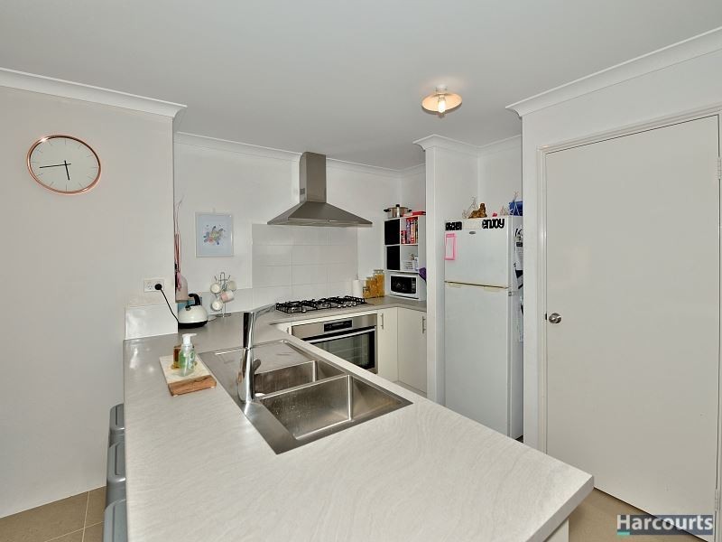 11 Salome Crescent, Lakelands WA 6180