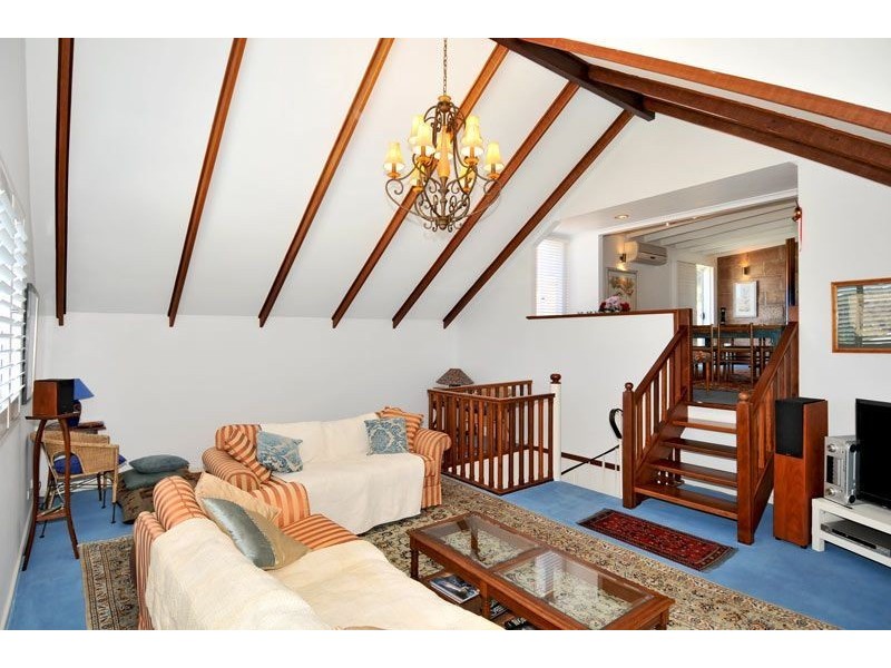 2/60 Janis Street, Halls Head WA 6210