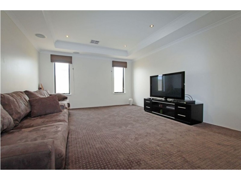 9 Abercrombie Rise, Madora Bay WA 6210