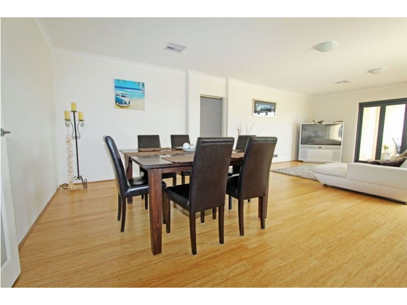 9 Abercrombie Rise, Madora Bay WA 6210