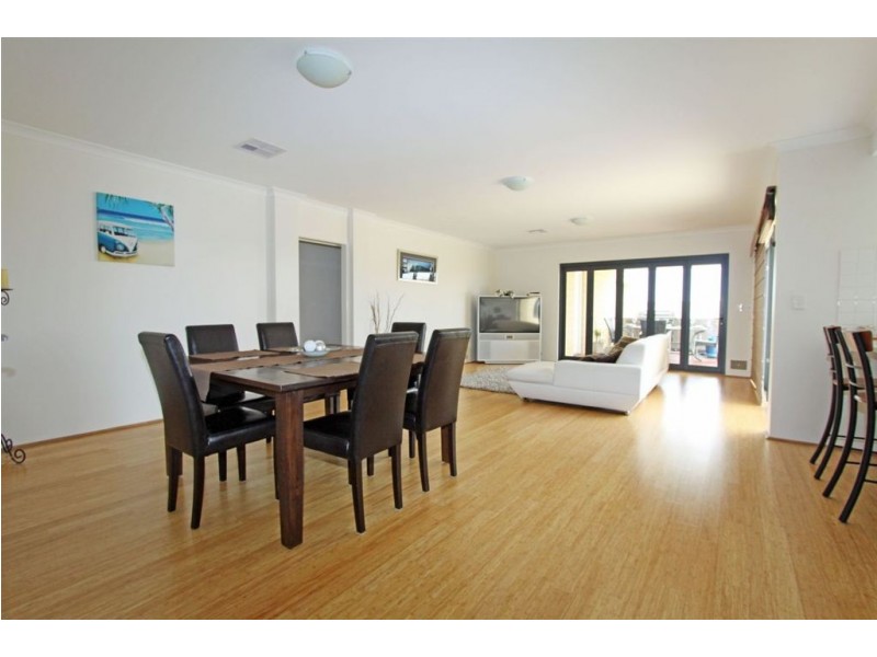 9 Abercrombie Rise, Madora Bay WA 6210