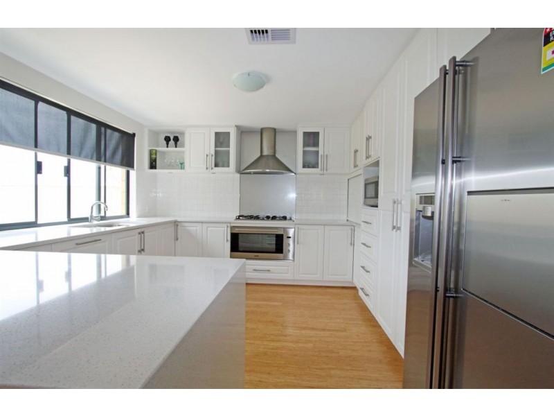 9 Abercrombie Rise, Madora Bay WA 6210