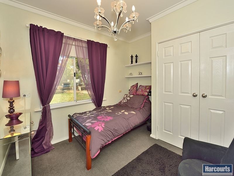 1 Darley Grove, Halls Head WA 6210