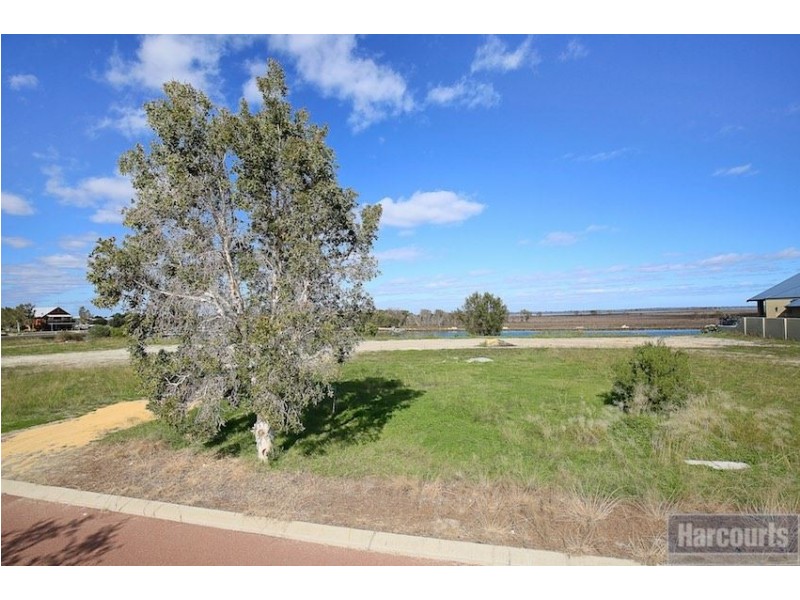 49 Erins Isle, Dudley Park WA 6210