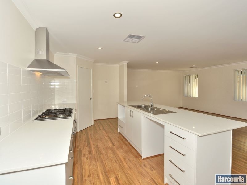 76 Northport Boulevard, Wannanup WA 6210