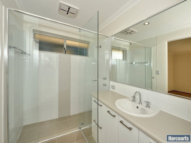 76 Northport Boulevard, Wannanup WA 6210