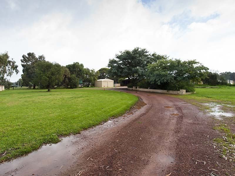 28 Holland Street, Coolup WA 6214