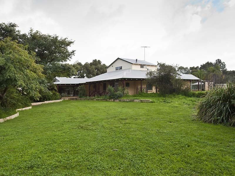 28 Holland Street, Coolup WA 6214