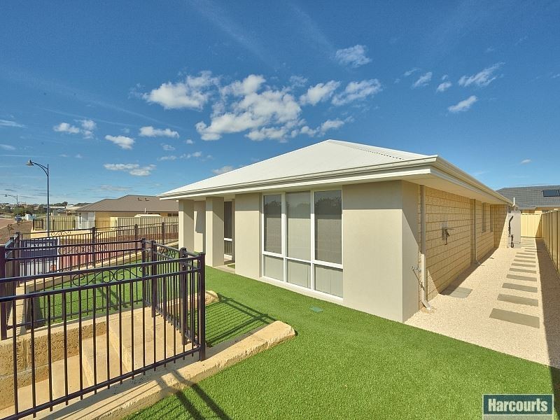 24 Nullagine Pass, Dawesville WA 6211