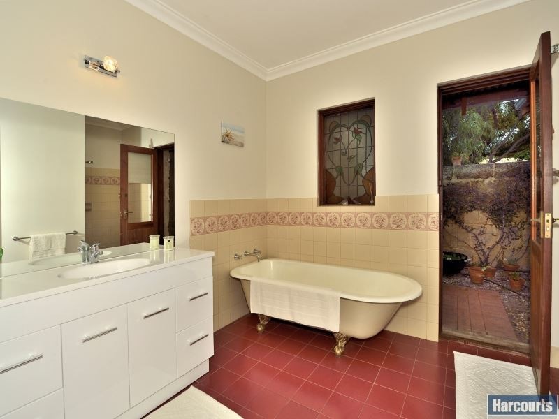 14 Pleasant Grove Circle, Falcon WA 6210