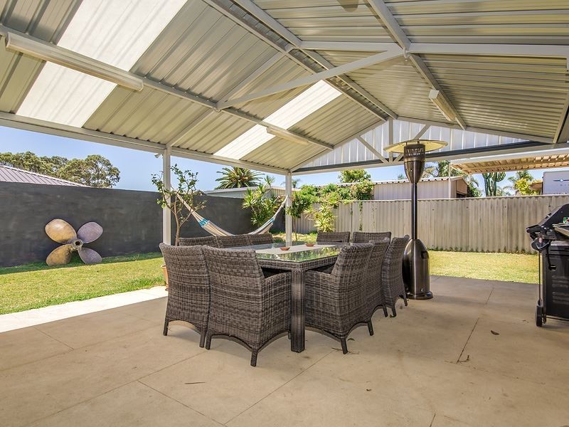 11 Jamaican Road, Safety Bay WA 6169