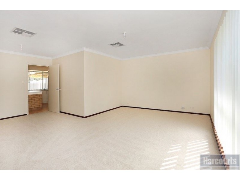 8 Elmore Way, Dudley Park WA 6210