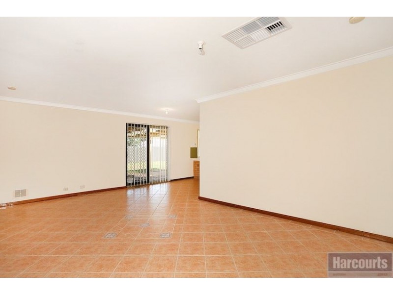 8 Elmore Way, Dudley Park WA 6210