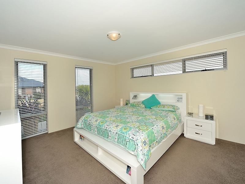 4 Kukerin Way, Dawesville WA 6211