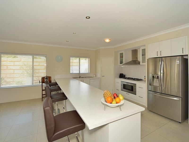 4 Kukerin Way, Dawesville WA 6211