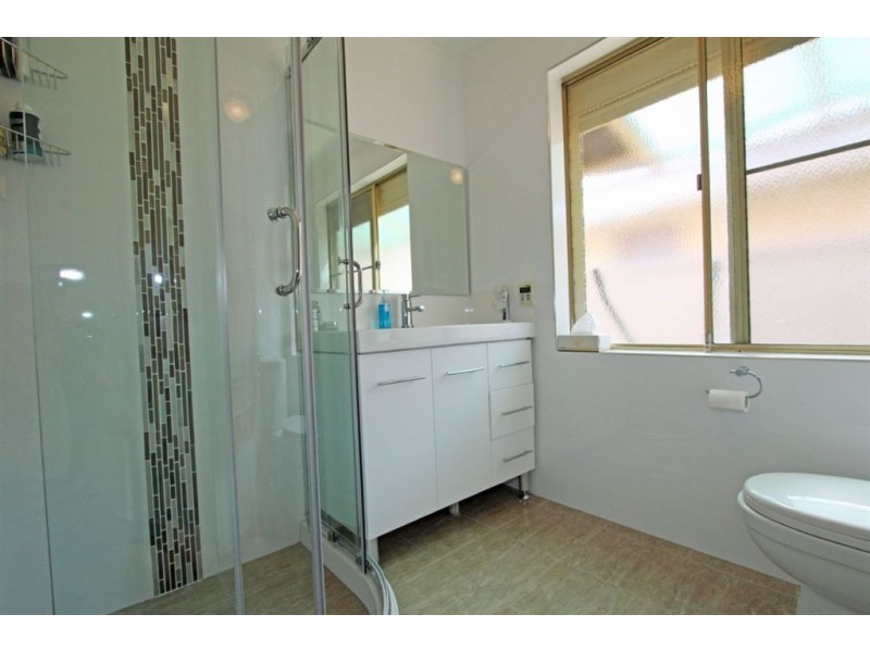 113 Leslie Street, Dudley Park WA 6210