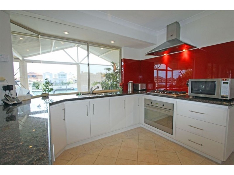 113 Leslie Street, Dudley Park WA 6210