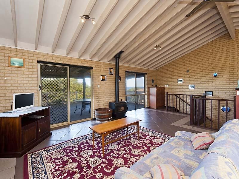 15 Bouvard Place, Preston Beach WA 6215