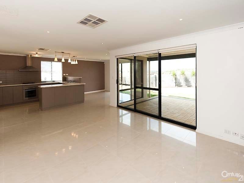 125 Westview Parade, Wannanup WA 6210