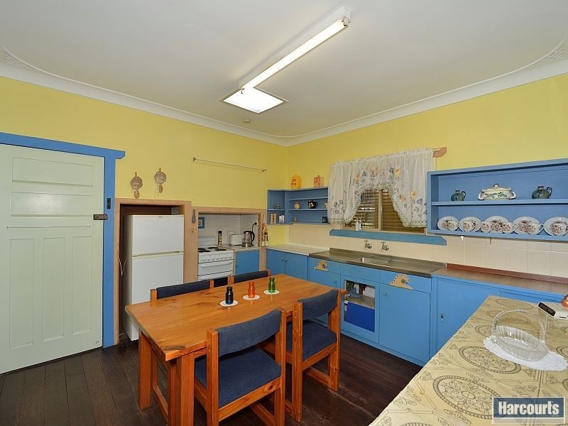 12 Third Avenue, Mandurah WA 6210