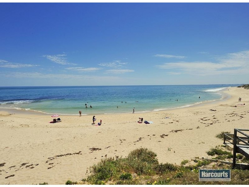 4/36A Halls Head Parade, Halls Head WA 6210