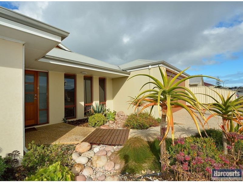 4 Katanning Avenue, Dawesville WA 6211