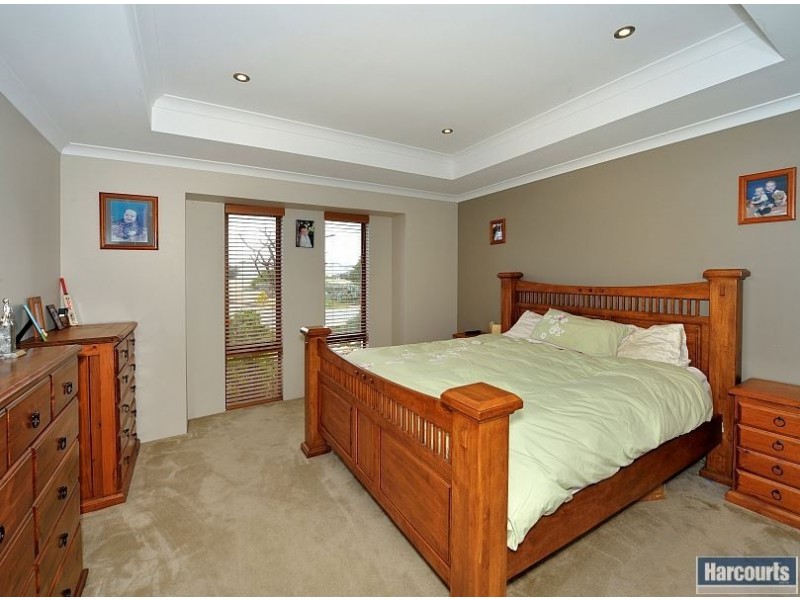 4 Katanning Avenue, Dawesville WA 6211
