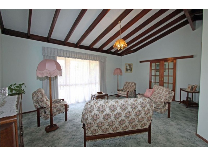 4 Teak Place, Halls Head WA 6210