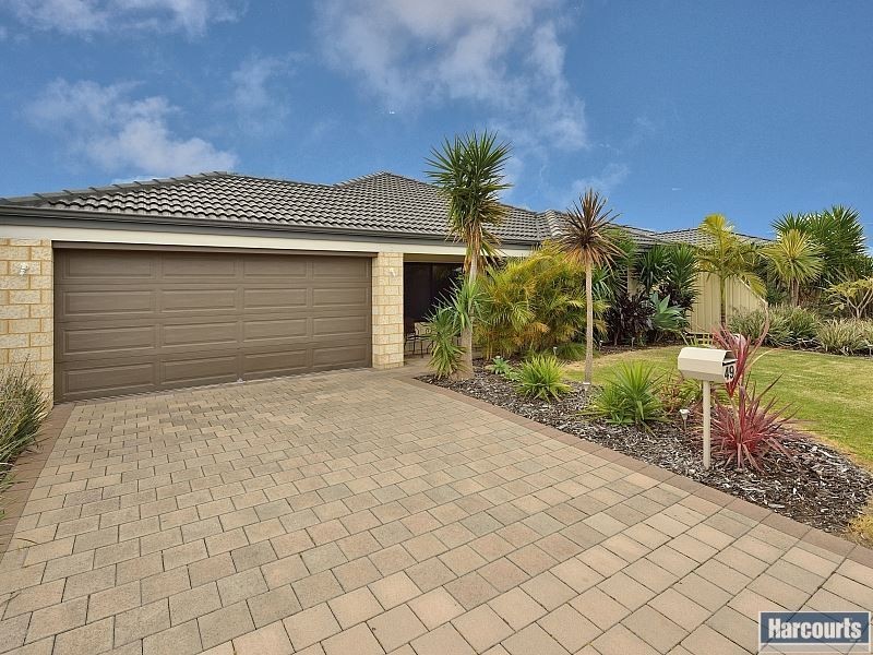 49 Highcliffe Circle, Lakelands WA 6180