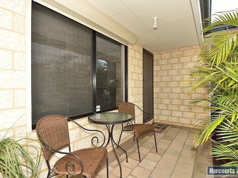 49 Highcliffe Circle, Lakelands WA 6180