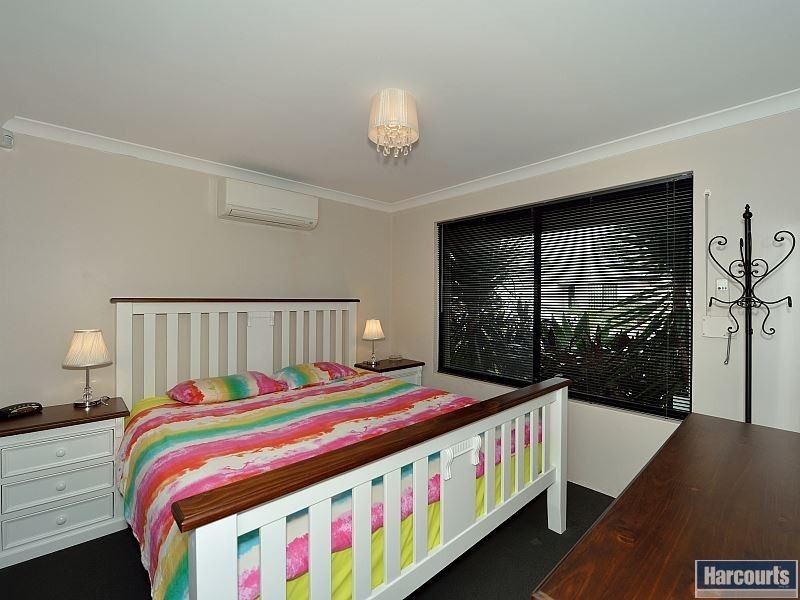 49 Highcliffe Circle, Lakelands WA 6180