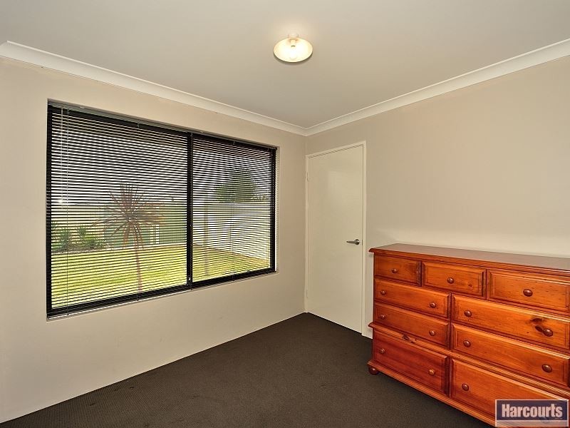 49 Highcliffe Circle, Lakelands WA 6180