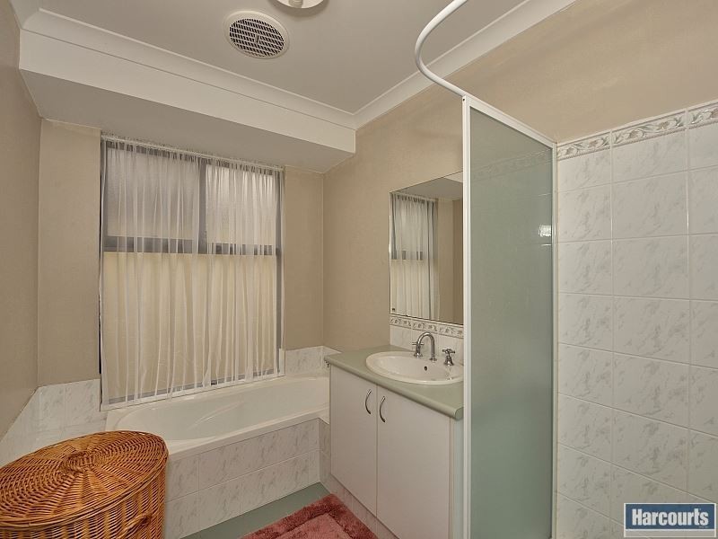 49 Highcliffe Circle, Lakelands WA 6180