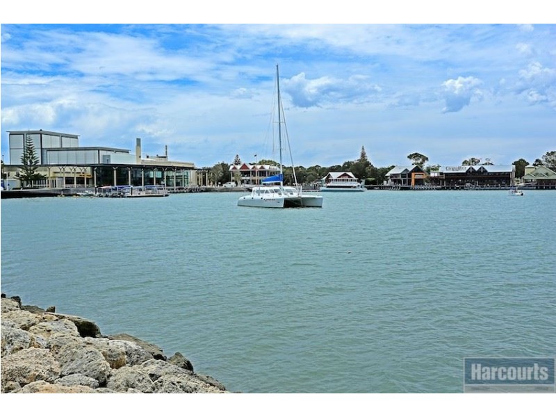 29 Peel Street, Mandurah WA 6210