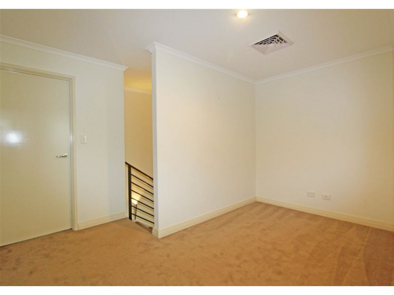 25/5 Bower Street, Erskine WA 6210