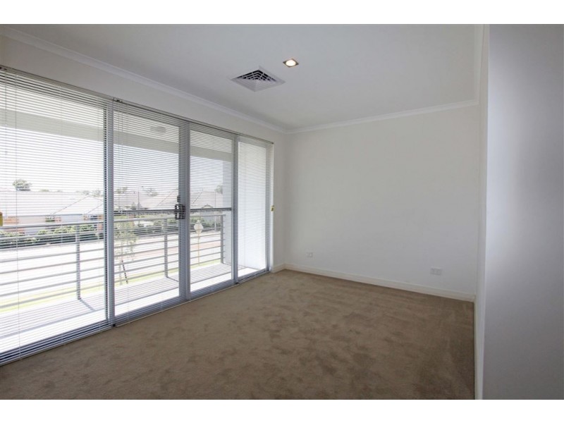 25/5 Bower Street, Erskine WA 6210