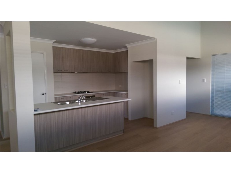 28 Encourage Loop, Dudley Park WA 6210