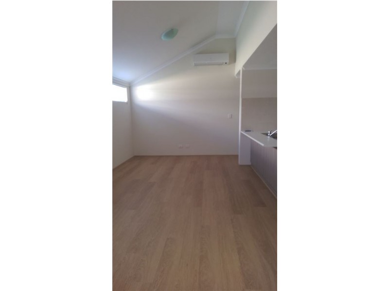 28 Encourage Loop, Dudley Park WA 6210