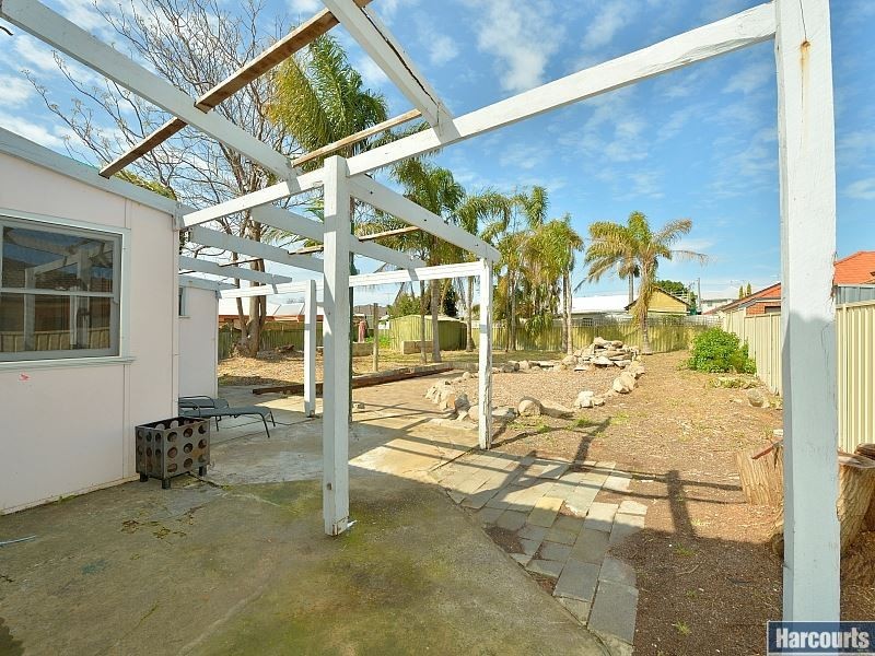 29 Hackett Street, Mandurah WA 6210