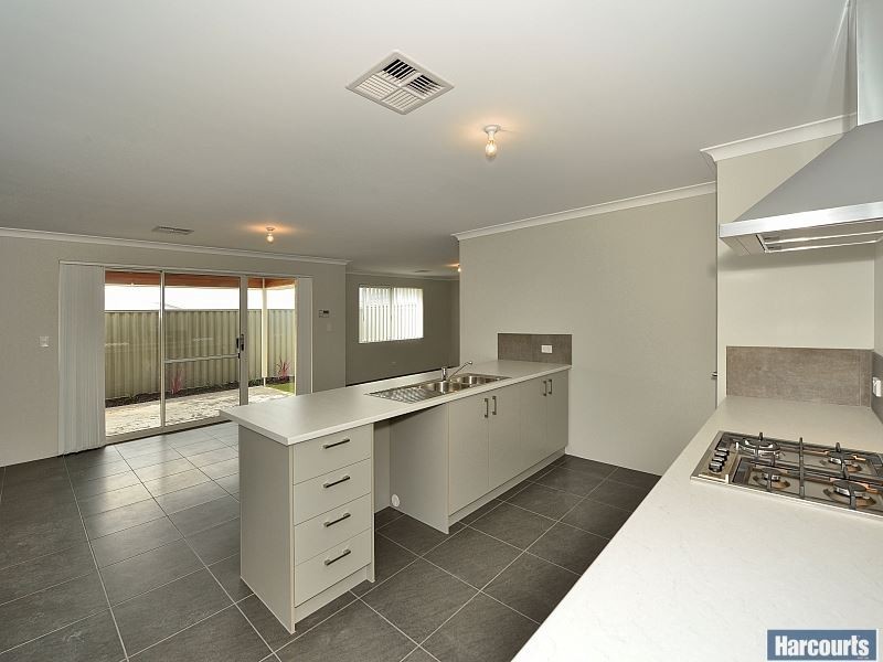 55 Pegus Meander, South Yunderup WA 6208