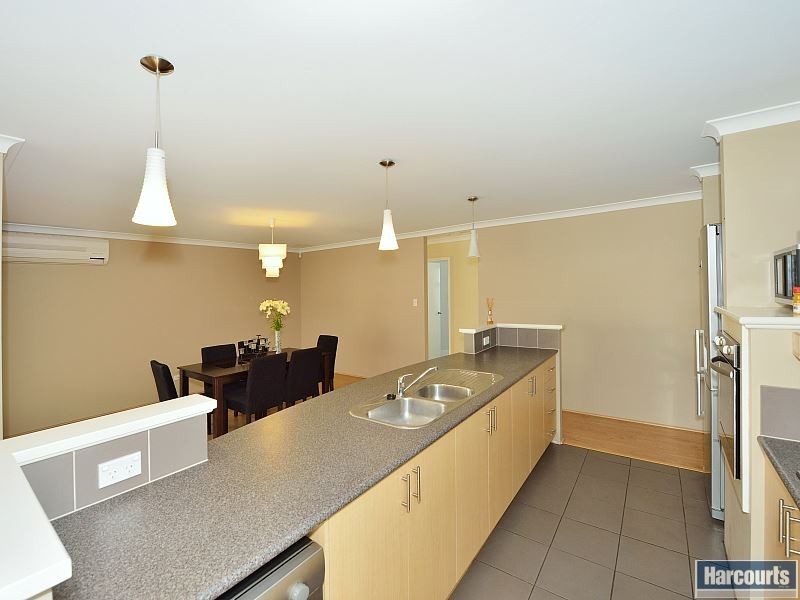 8 Yucca Road, Secret Harbour WA 6173