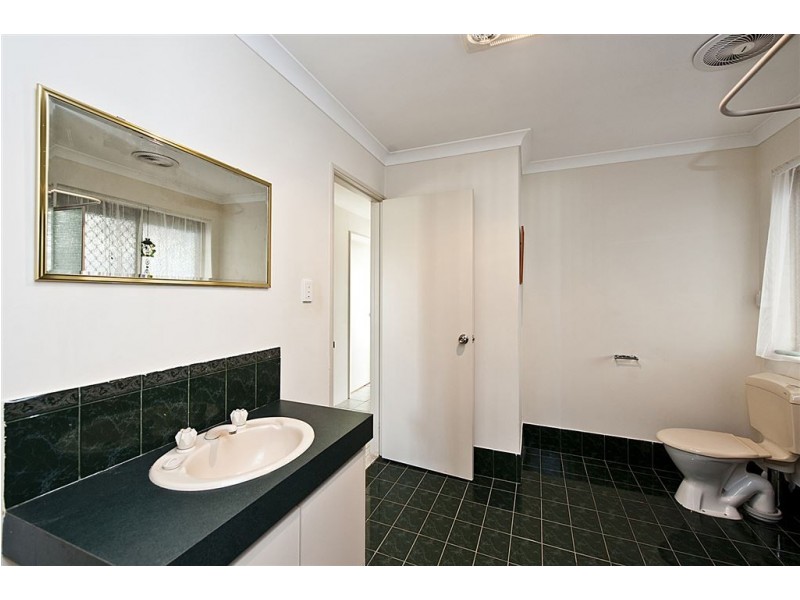 14 Redfin Close, Warnbro WA 6169