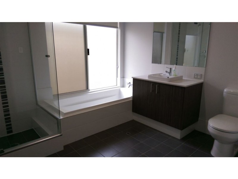 44 Eleanore Drive, Madora Bay WA 6210