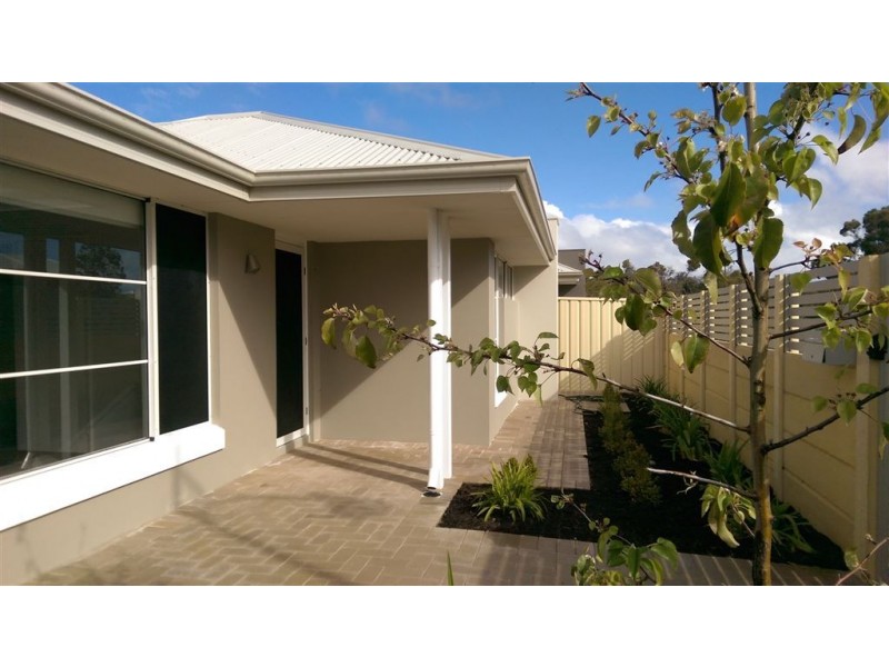 44 Eleanore Drive, Madora Bay WA 6210