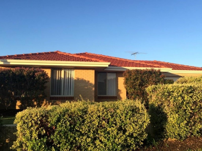 25 Waratah Circle, Halls Head WA 6210